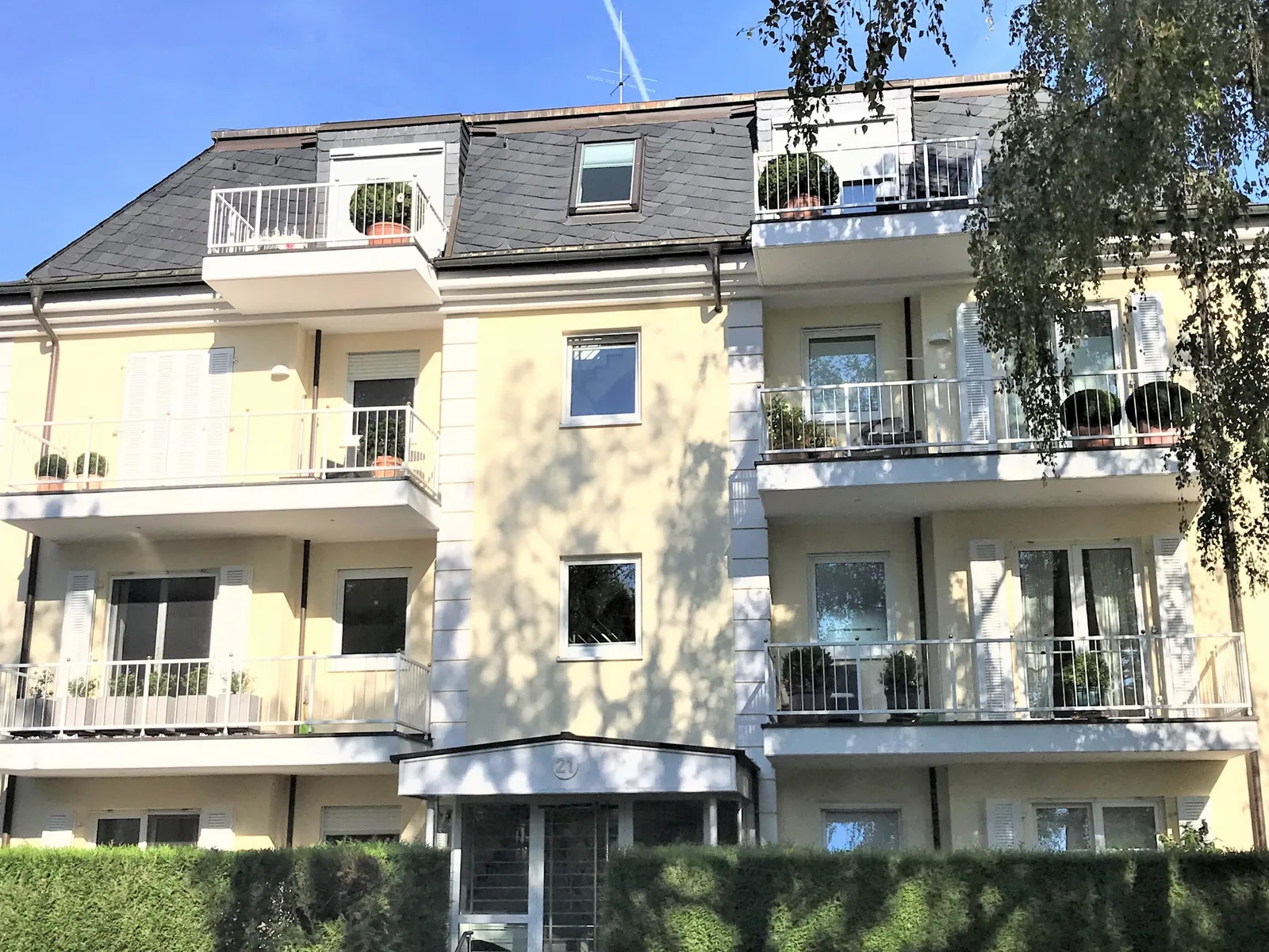 Wohnung mit großer Terrasse, Köln · Rodenkirchen